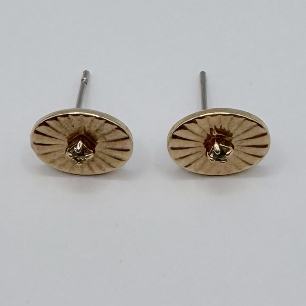 AVON Vintage Gold-Tone Crystal Sunburst Earrings - Picture 7 of 13